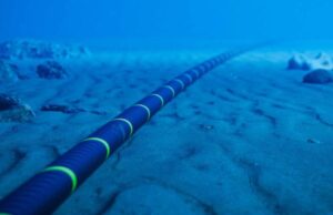 Meta prépare un projet ambitieux de câble sous-marin