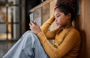 Addiction aux écrans : un danger numérique pour les enfants Addiction aux écrans : un danger numérique pour les enfants