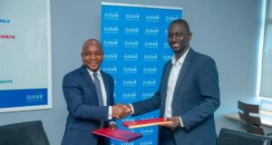 EYONE et Ecobank s’allient pour digitaliser le système de santé sénégalais