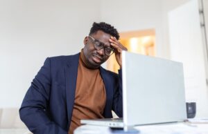 Perturbations d’Internet au Togo : un rapport dévoile les impacts et appelle à des réformes Perturbations d’Internet au Togo : un rapport dévoile les impacts et appelle à des réformes