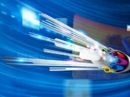 Internet ultra rapide : le Japon franchit la barre du Pétabit par seconde