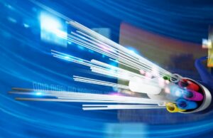 Internet ultra rapide : le Japon franchit la barre du Pétabit par seconde Internet ultra rapide : le Japon franchit la barre du Pétabit par seconde