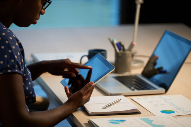 Sécurité numérique : les Africains restent vulnérables (Afrobaromètre) 