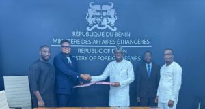 Bénin ePass permet aux citoyens à l'étranger de renouveler leur passeport en ligne.