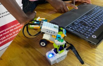 Steamy : une start-up béninoise forme les créateurs de technologie africains Steamy une start-up béninoise forme les créateurs de technologie africains