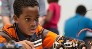 AfriStack initie les jeunes des Lacs aux métiers du numérique