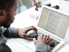 Rédaction avec l’IA et référencement Google : ce qu’il faut savoir Rédaction avec l’IA et référencement Google ce qu’il faut savoir