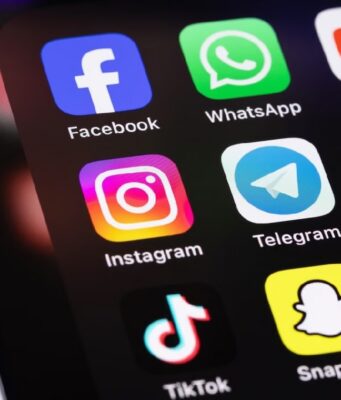 Réseaux sociaux : l’Australie veut donner aux utilisateurs le pouvoir sur les algorithmes Réseaux sociaux l’Australie veut donner aux utilisateurs le pouvoir sur les algorithmes