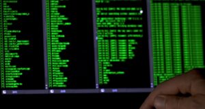 Un humain et trois agents IA piratent près de 30 entreprises